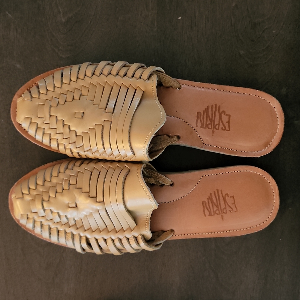 Espiritu Slip on huaraches